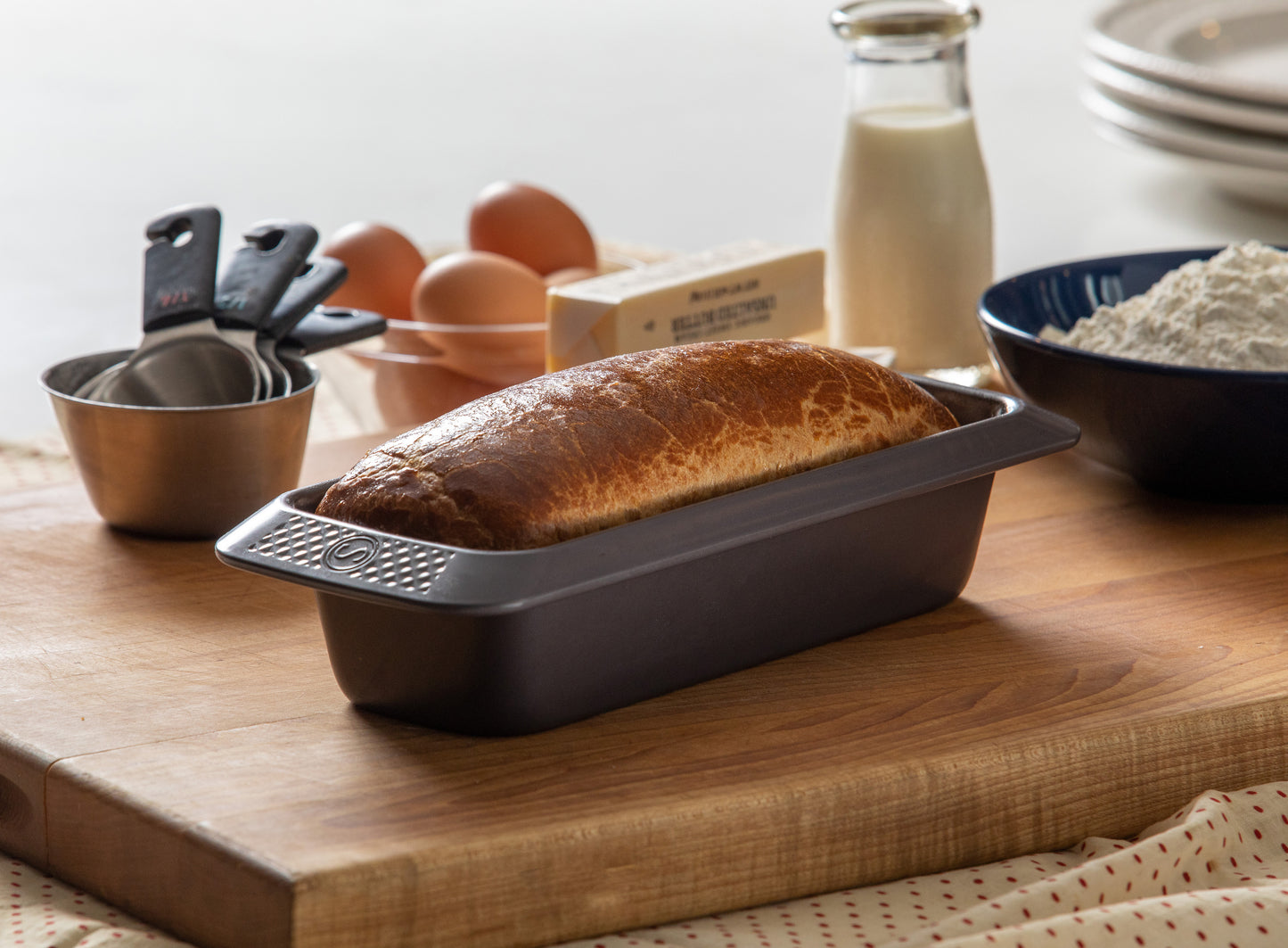 Loaf and Muffin Pan Bakeware Set